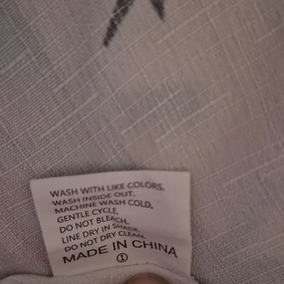 Bird Print White Button-Up Shirt - Picture 8 of 8